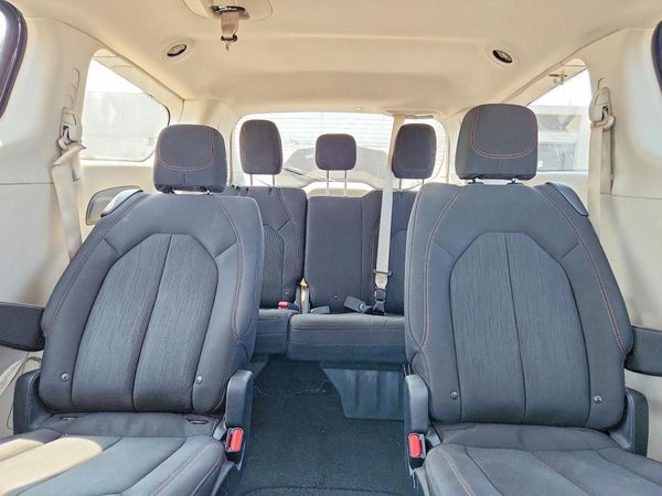 2018 CHRYSLER PACIFICA LX
