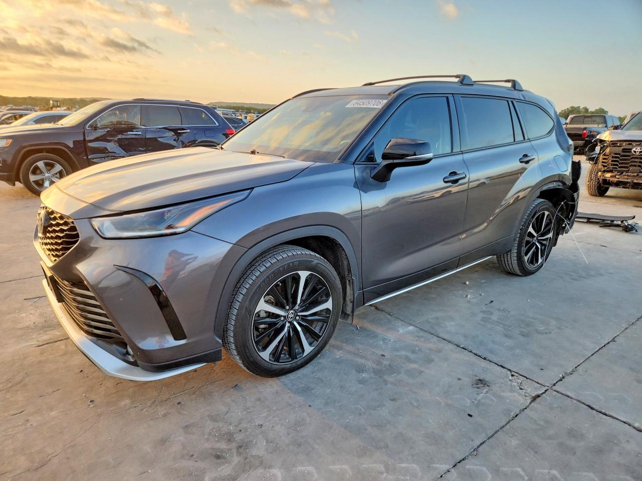 2021 TOYOTA HIGHLANDER