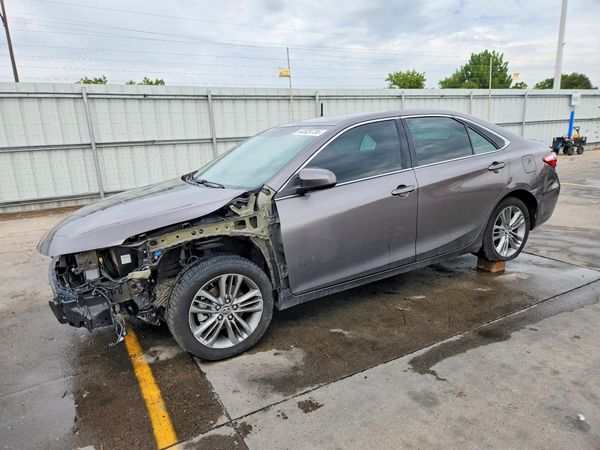 2015 TOYOTA CAMRY