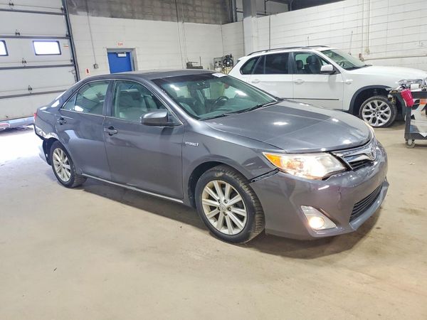 2013 TOYOTA CAMRY SOLA Hybrid