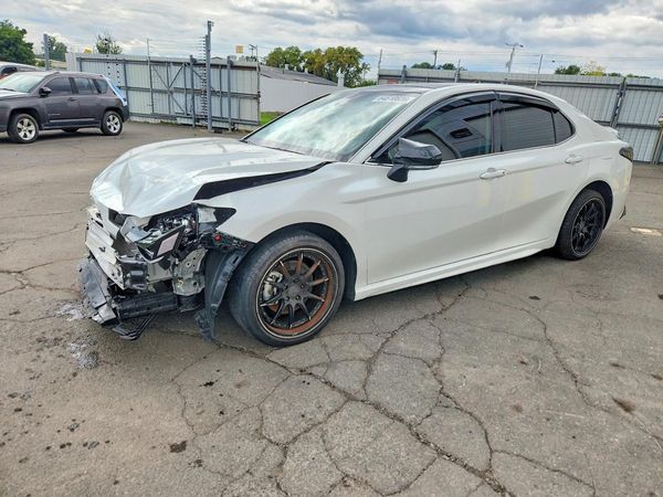 2024 TOYOTA CAMRY