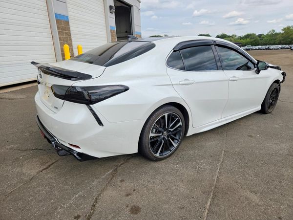 2024 TOYOTA CAMRY