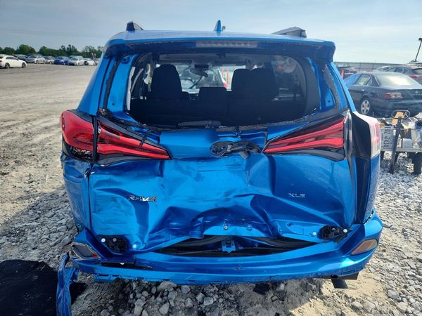 2017 TOYOTA RAV4 XLE