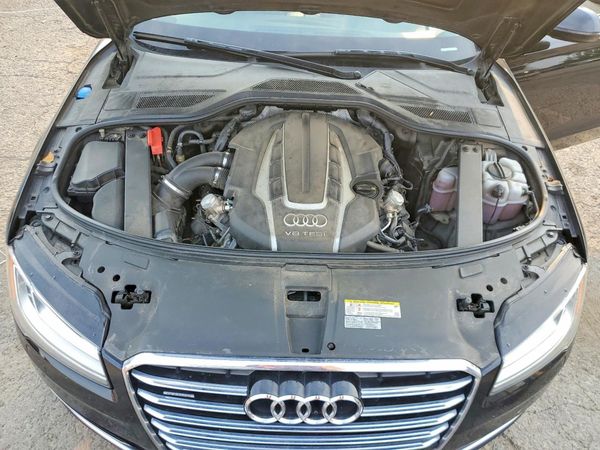 2015 AUDI A8