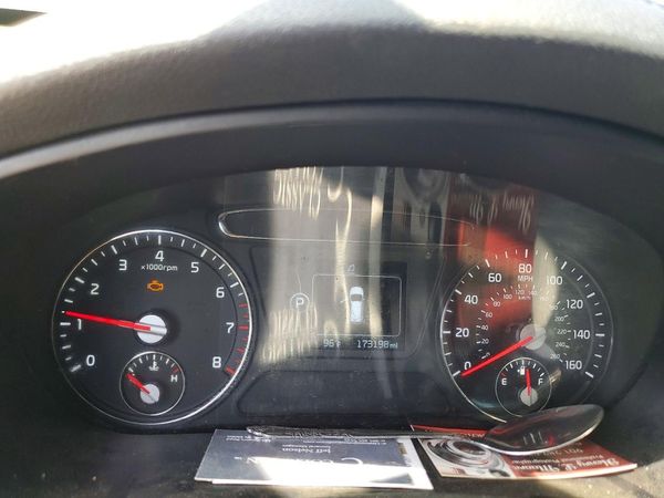 2017 KIA SORENTO L, LX
