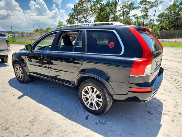 2013 VOLVO XC90