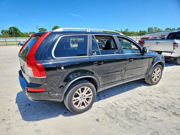 2013 VOLVO XC90