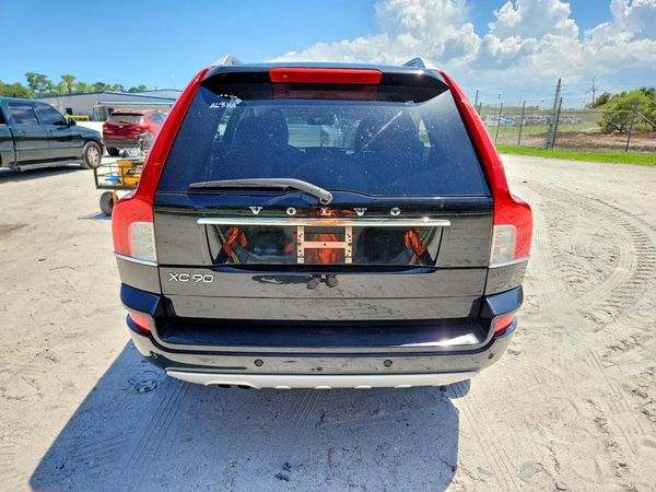 2013 VOLVO XC90