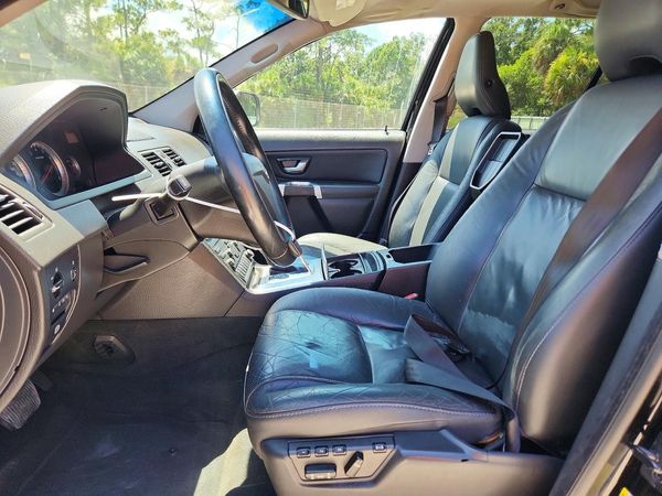 2013 VOLVO XC90
