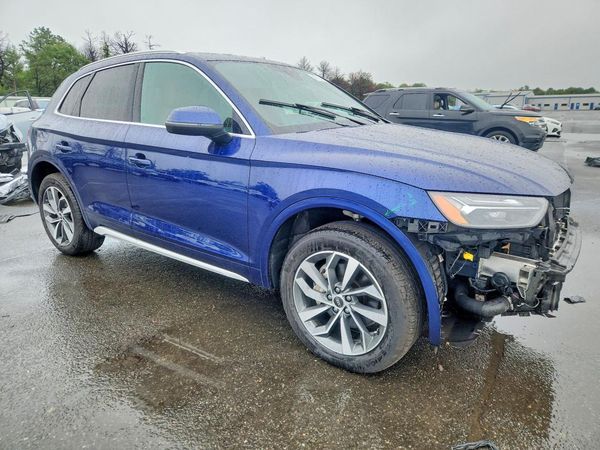 2021 AUDI Q5 quattro Premium Plus