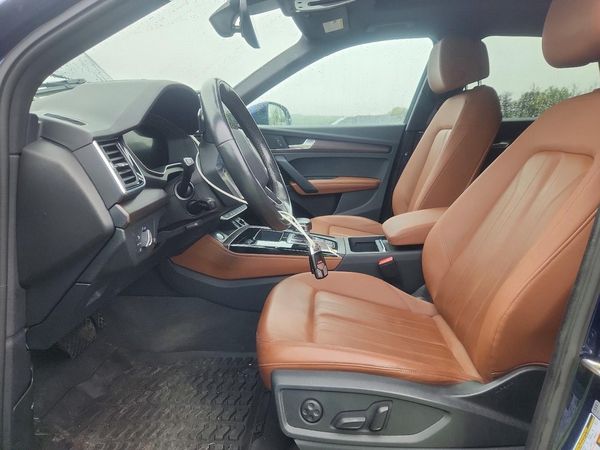 2021 AUDI Q5 quattro Premium Plus