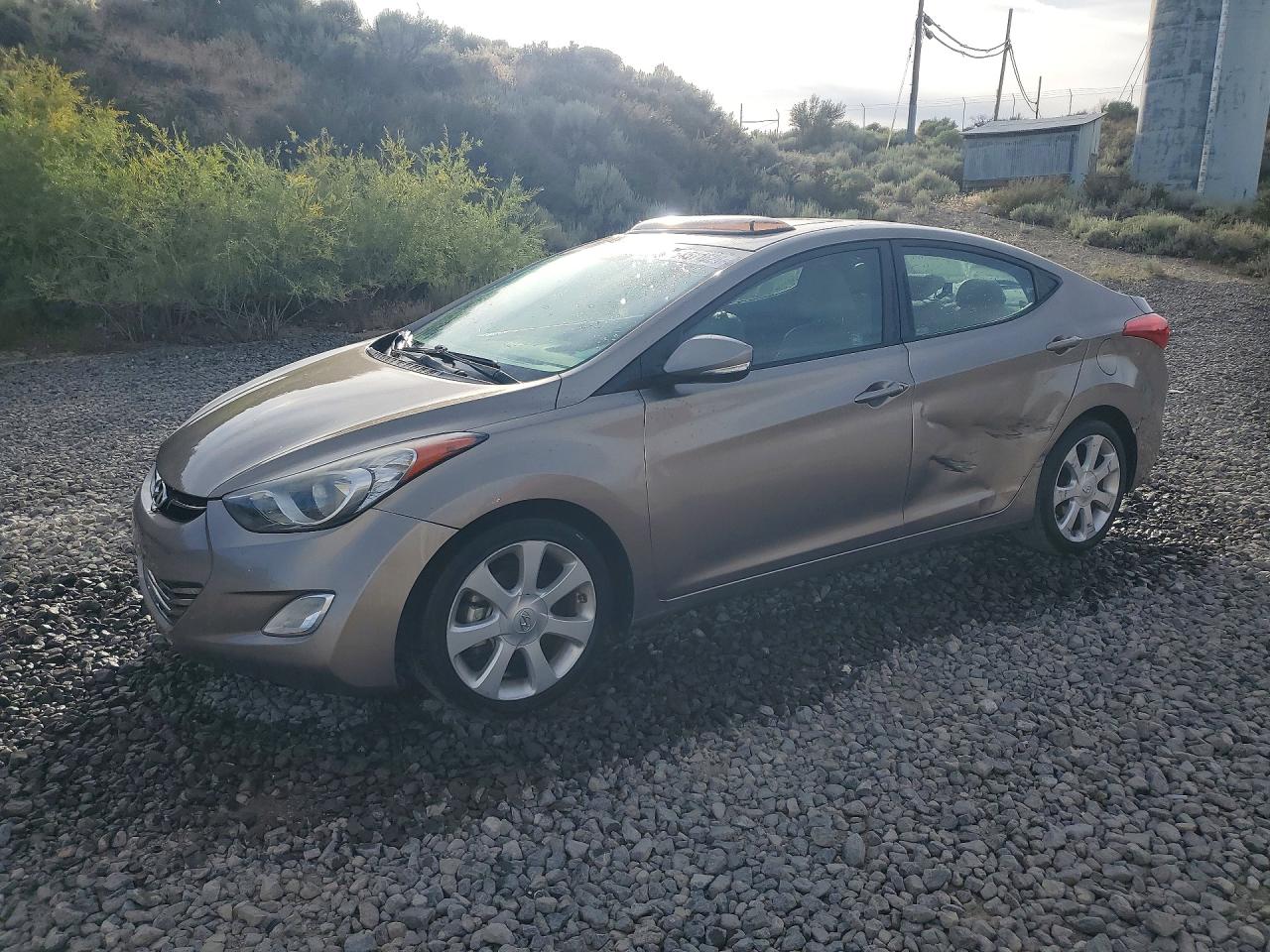 2013 HYUNDAI ELANTRA