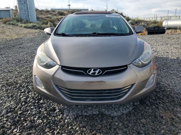 2013 HYUNDAI ELANTRA