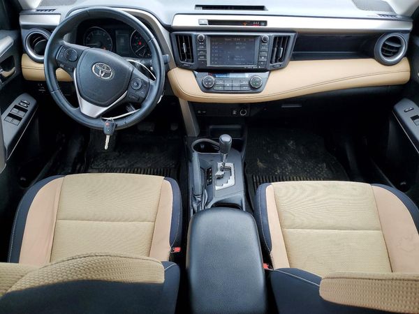 2017 TOYOTA RAV4 XLE