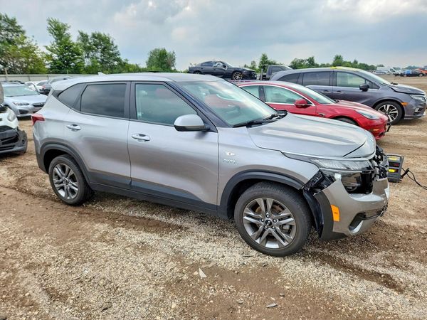 2021 KIA SELTOS LX