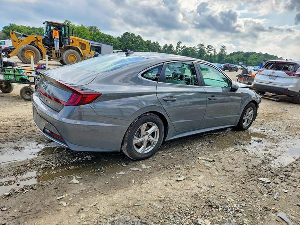 2022 HYUNDAI SONATA SE