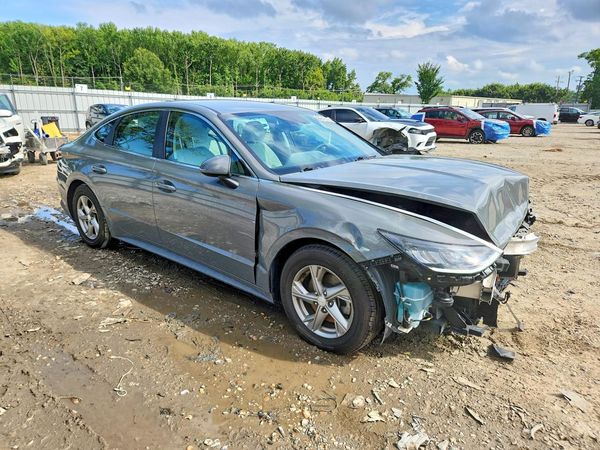 2022 HYUNDAI SONATA SE