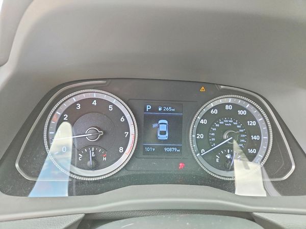 2022 HYUNDAI SONATA SE
