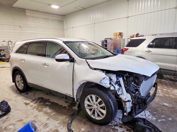 2018 KIA SORENTO L, LX