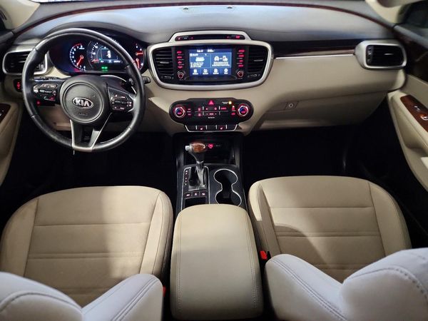 2018 KIA SORENTO L, LX