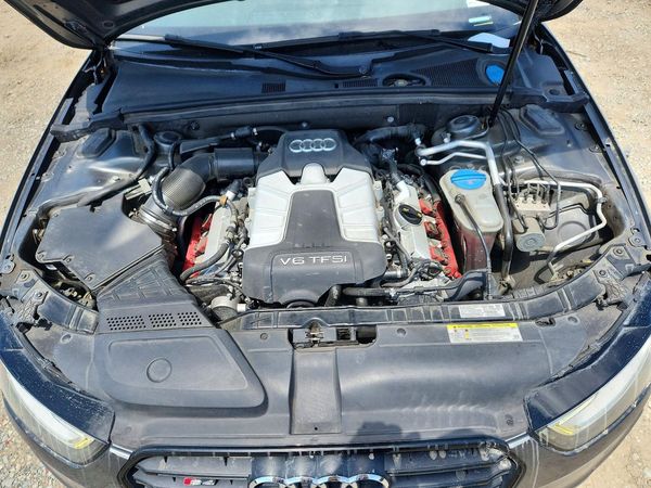 2015 AUDI S4 quattro Premium Plus
