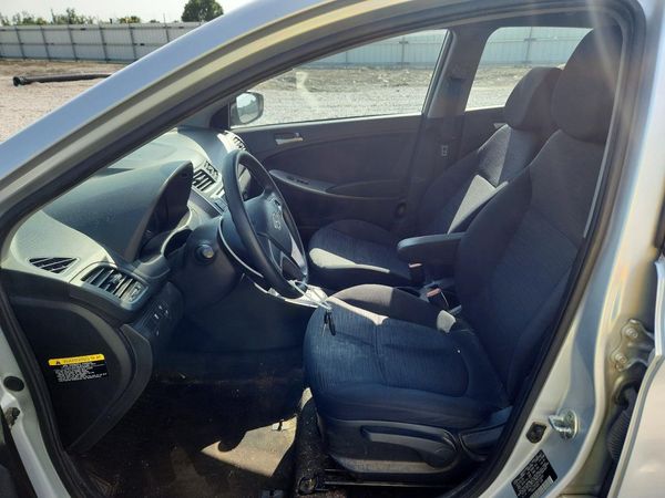 2017 HYUNDAI ACCENT SE Base