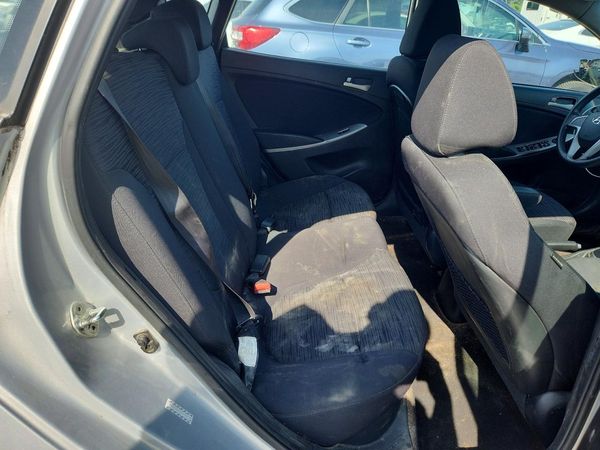 2017 HYUNDAI ACCENT SE Base