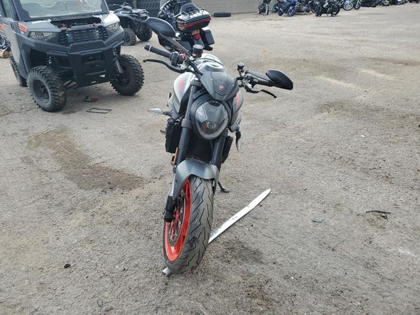 2023 DUCATI MONSTER