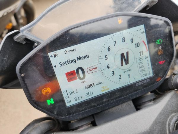 2023 DUCATI MONSTER