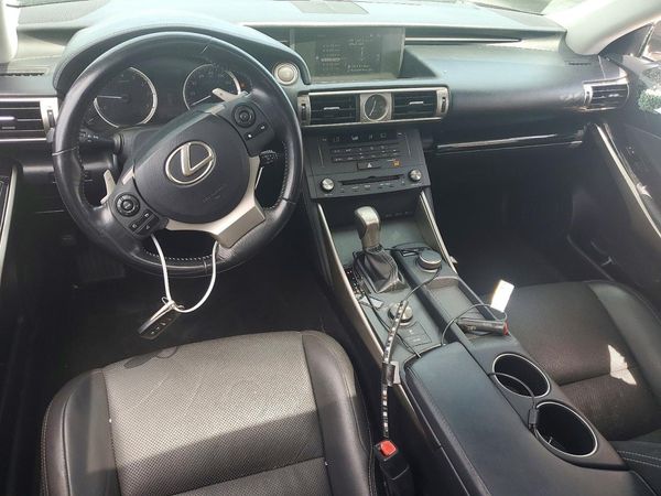 2015 LEXUS IS