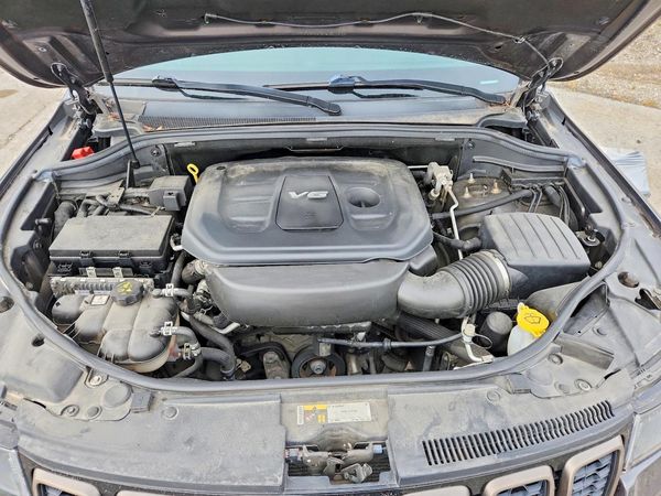 2016 JEEP GRAND CHEROKEE LAREDO 4X4 — Engine bay