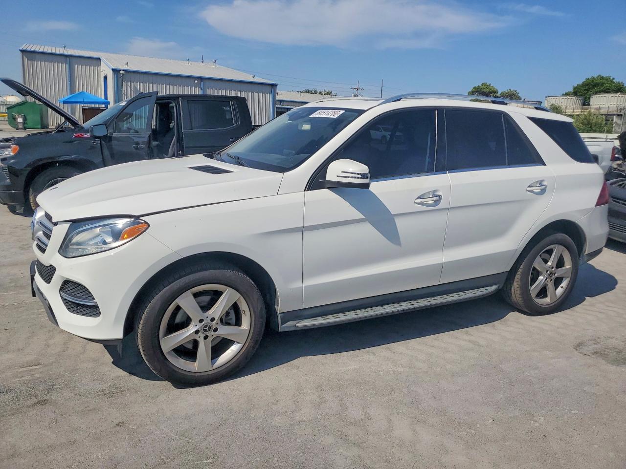 2017 MERCEDES-BENZ GLE GLE350 — Front 3/4