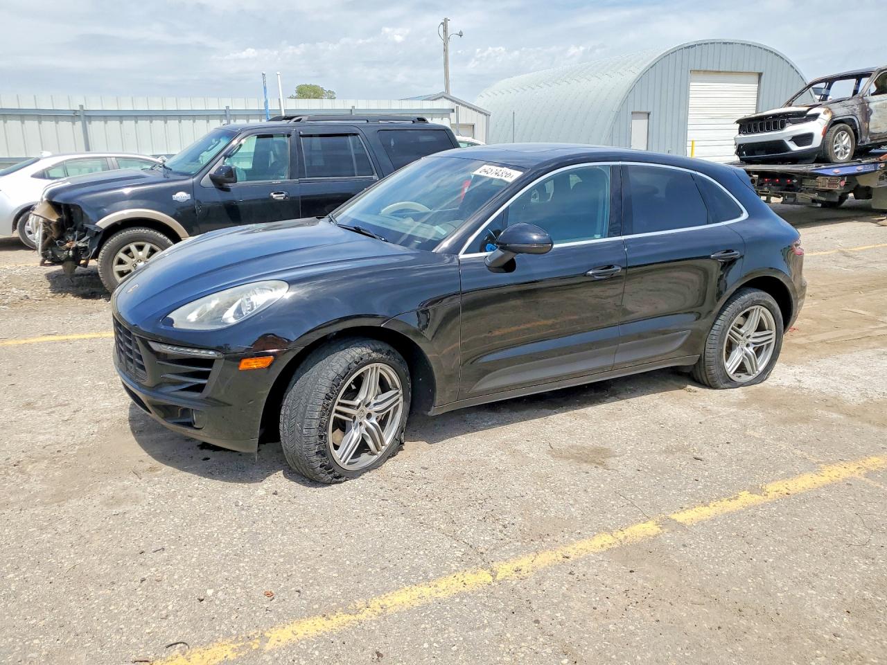 2016 PORSCHE MACAN