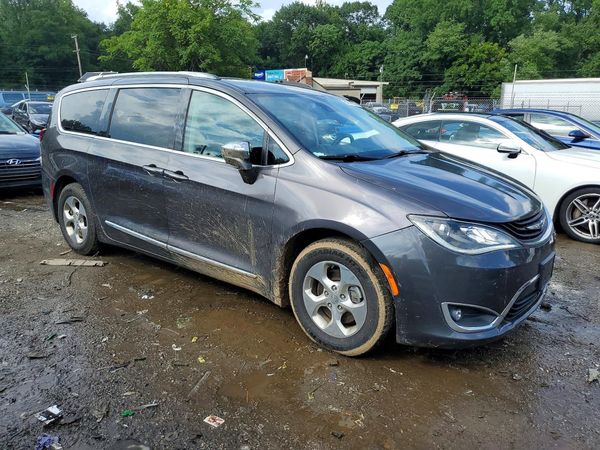 2018 CHRYSLER PACIFICA