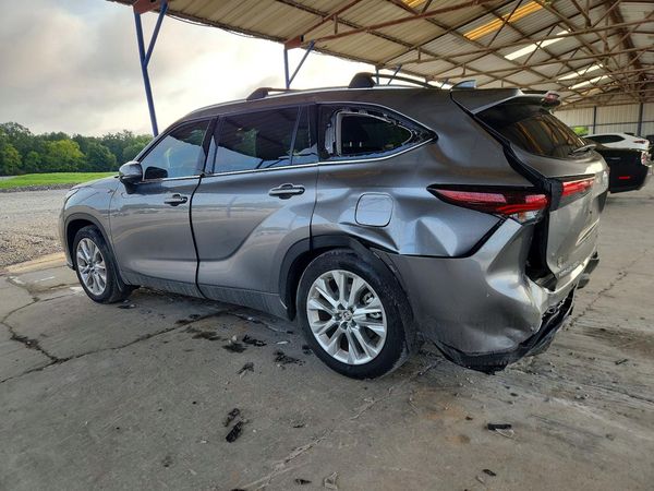 2026 TOYOTA HIGHLANDER