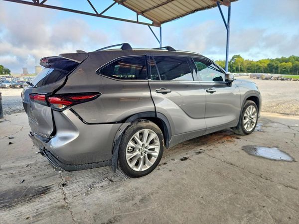 2026 TOYOTA HIGHLANDER