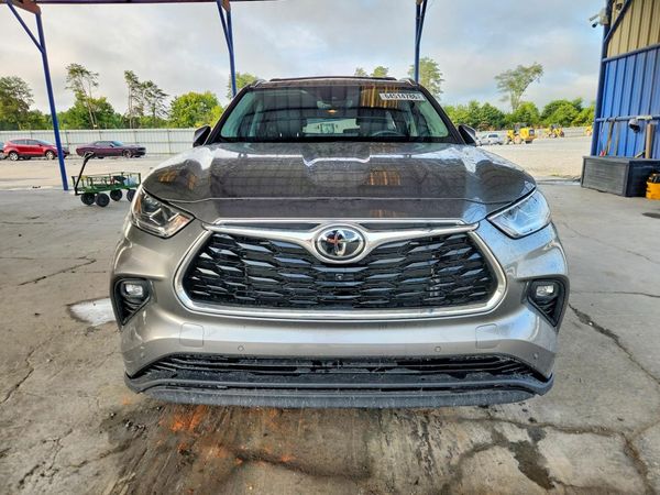 2026 TOYOTA HIGHLANDER