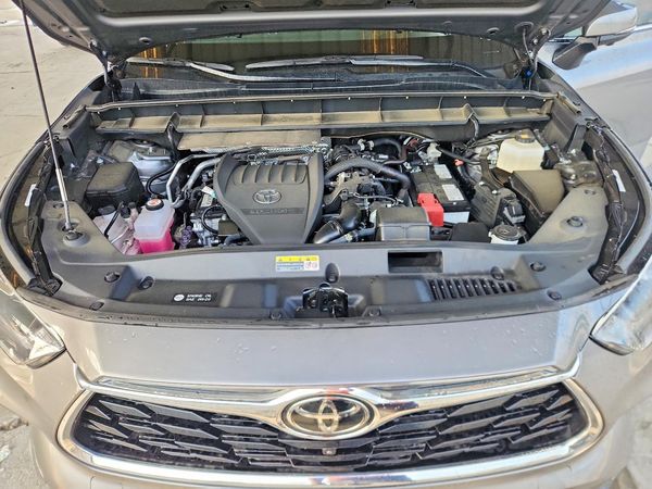 2026 TOYOTA HIGHLANDER