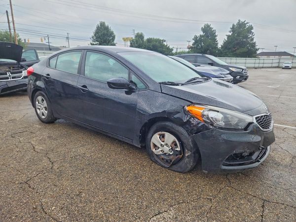 2016 KIA FORTE