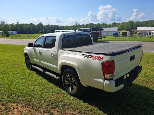 2017 TOYOTA TACOMA