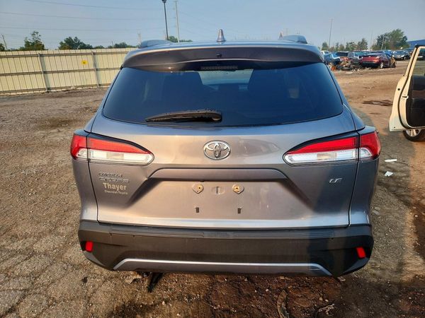 2022 TOYOTA COROLLA CROSS LE
