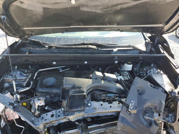 2022 TOYOTA RAV4 LE — Engine bay