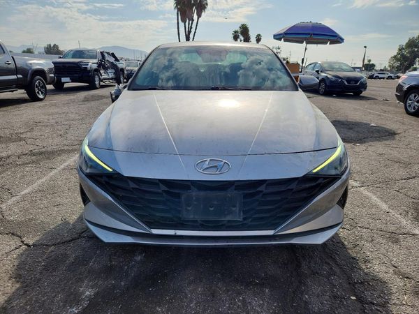 2023 HYUNDAI ELANTRA