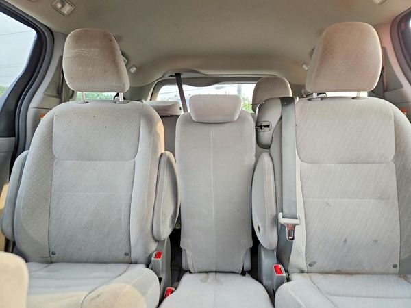 2017 TOYOTA SIENNA