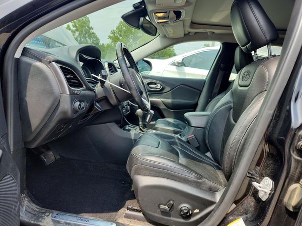 2019 JEEP CHEROKEE Overland