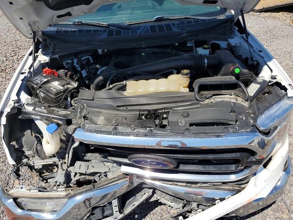 2021 FORD F150 — Engine bay