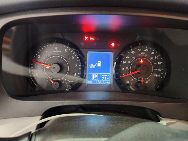 2016 TOYOTA SIENNA