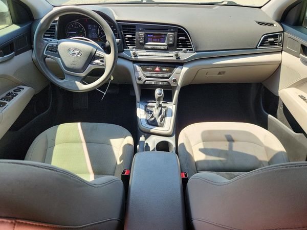 2017 HYUNDAI ELANTRA SE Base