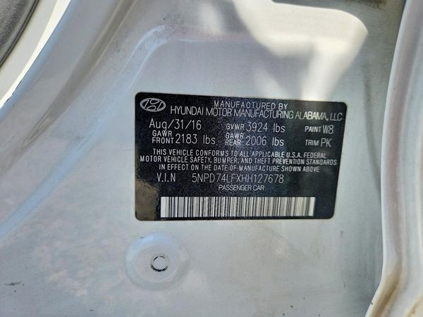 2017 HYUNDAI ELANTRA SE Base