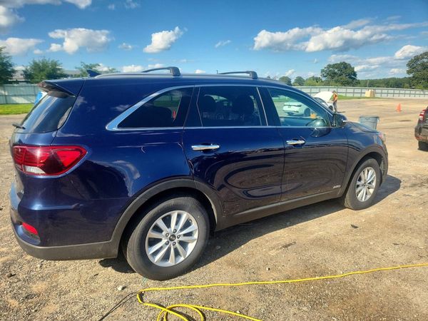 2019 KIA SORENTO L, LX, S